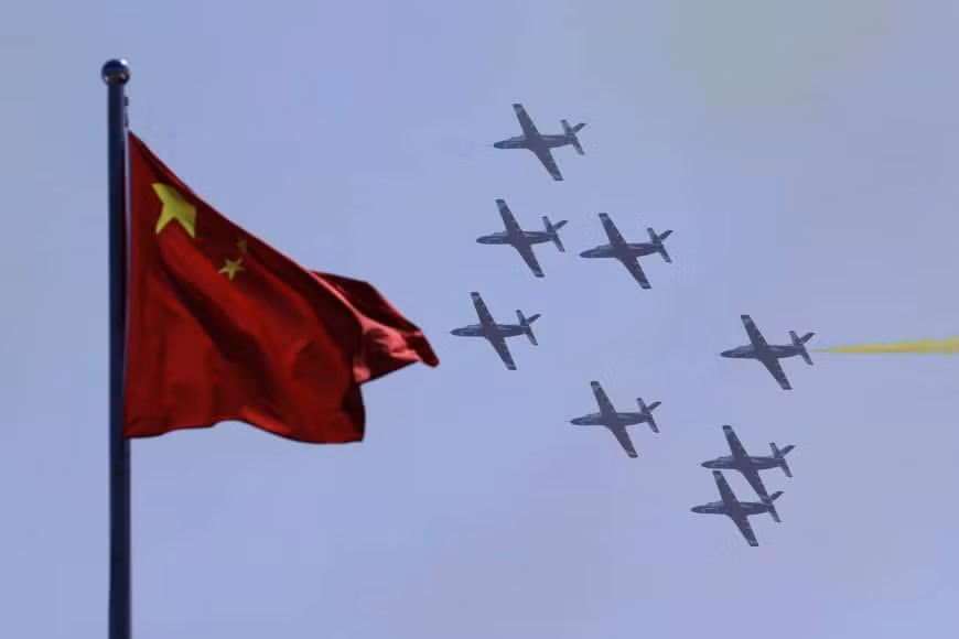 Việc lấp liếm đi tỷ lệ tai nạn, không công khai số lượng tai nạn và nguyên nhân cụ thể cũng như không chịu ra lệnh cấm bay một cách công khai có thể khiến bản thân lực lượng không quân Trung Quốc bị "ảo tưởng sức mạnh" trong thực tế. Nguồn ảnh: QQ.