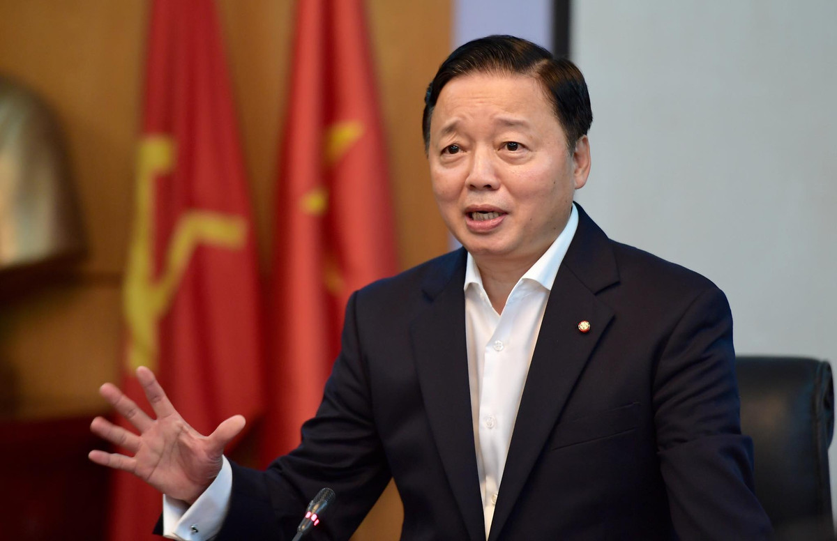 10/2005 – 6/2008: Ông giữ chức Cục trưởng Cục Bảo vệ môi trường; Phó Tổng cục trưởng phụ trách Tổng cục Môi trường, Bộ Tài nguyên và Môi trường; Đảng ủy viên Đảng bộ cơ quan Bộ Tài nguyên và Môi trường, Bí thư Đảng bộ Cục Bảo vệ môi trường, Bí thư Đảng ủy Đảng bộ lâm thời Tổng cục môi trường.