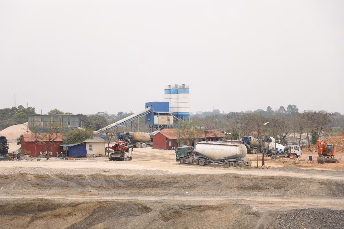 Ha Noi: Nhieu nam khong phep, tram be tong Cuong Thinh van vo su
