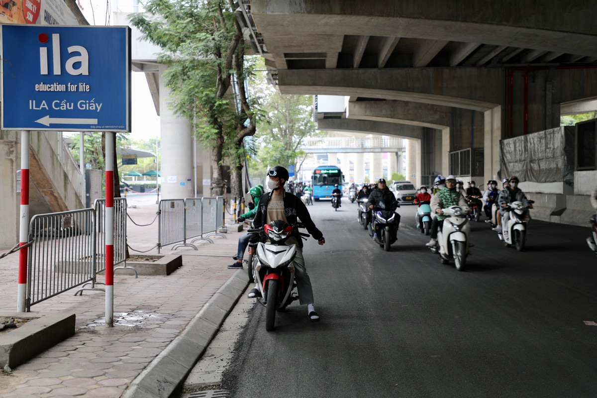Nỗi ám ảnh của người tham gia giao thông suốt 2 năm qua trên QL 32 đã và đang được khắc phục.