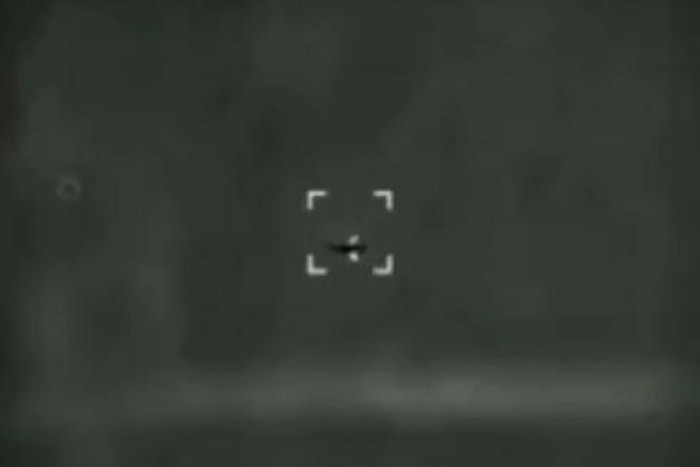 Phi công thiệt mạng, máy bay lao xuống đất.