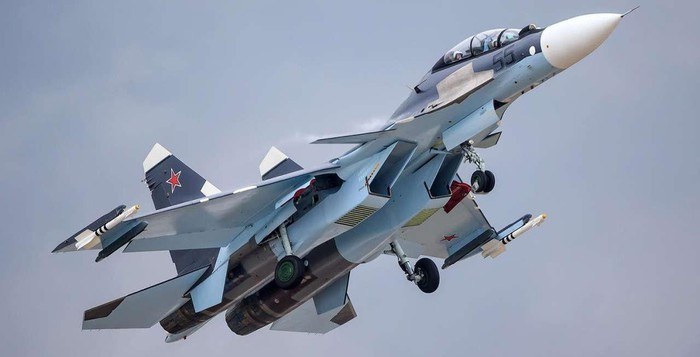 Theo tác giả, trong bối cảnh lượng mua Su-57 tăng lên trong tương lai, người ta có thể mong đợi nhu cầu tiếp tục cải tiến các sản phẩm thế hệ thứ 4, "cả về chế tạo và vận hành đều rẻ hơn nhiều và có tiềm năng hiện đại hóa".