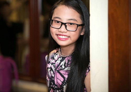 Phuong My Chi doi mat nguy co mat giong hat?