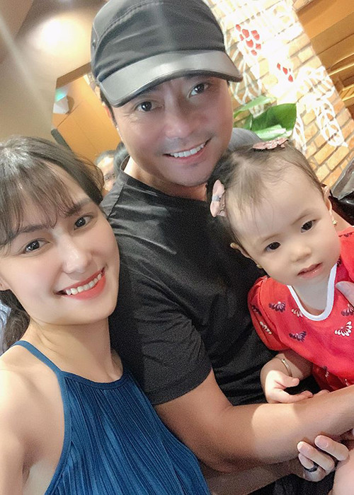 Hiện tại, Phan Anh đã nghĩ khác. Thậm chí, anh sẵn sàng làm việc nhà để vợ có thời gian chăm sóc sắc đẹp.