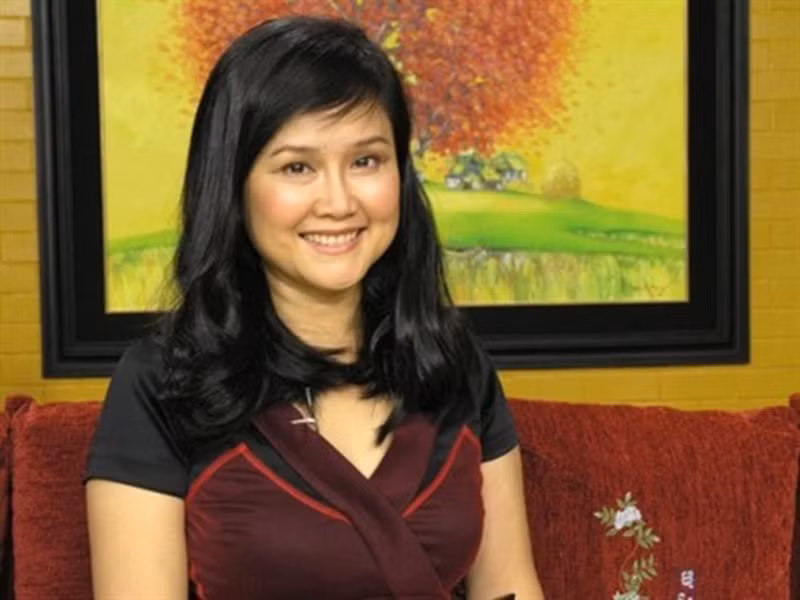 Năm 1987, nữ MC "Như chưa hề có cuộc chia tay" về nước sau 6 năm tu nghiệp và dạy tiếng Pháp, Nga ở Đại học Bách Khoa, Hà Nội. Cô từng có thời gian làm trợ lý giám đốc cho một công ty xuất nhập khẩu ngoại thương. Ảnh: Vietnamnet