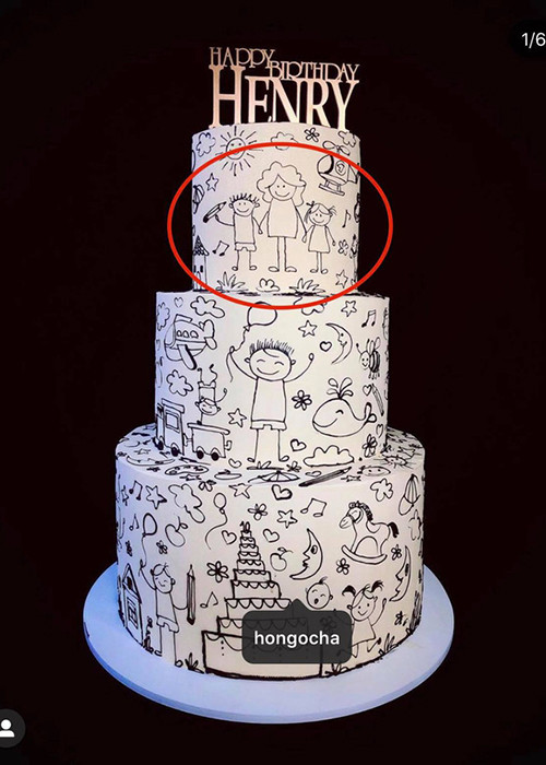 Cách đây không lâu, nguồn tin thân cận xác nhận Hồ Ngọc Hà mang bầu song sinh. Tuy nhiên, một số người lại cho rằng cô đang mang thai một bé gái bởi trên chiếc bánh sinh nhật dành cho con trai, có vẽ hình ảnh người mẹ dắt tay một bé trai và một bé gái.