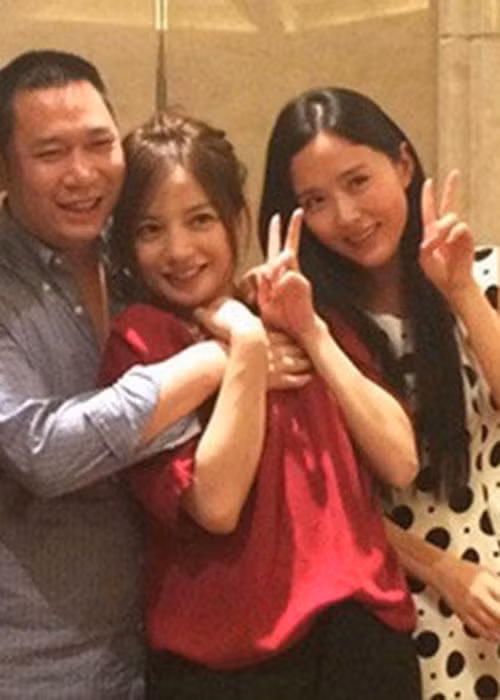 Triệu Vy và Huỳnh Hữu Long đã bí mật đăng ký kết hôn vào năm 2009.