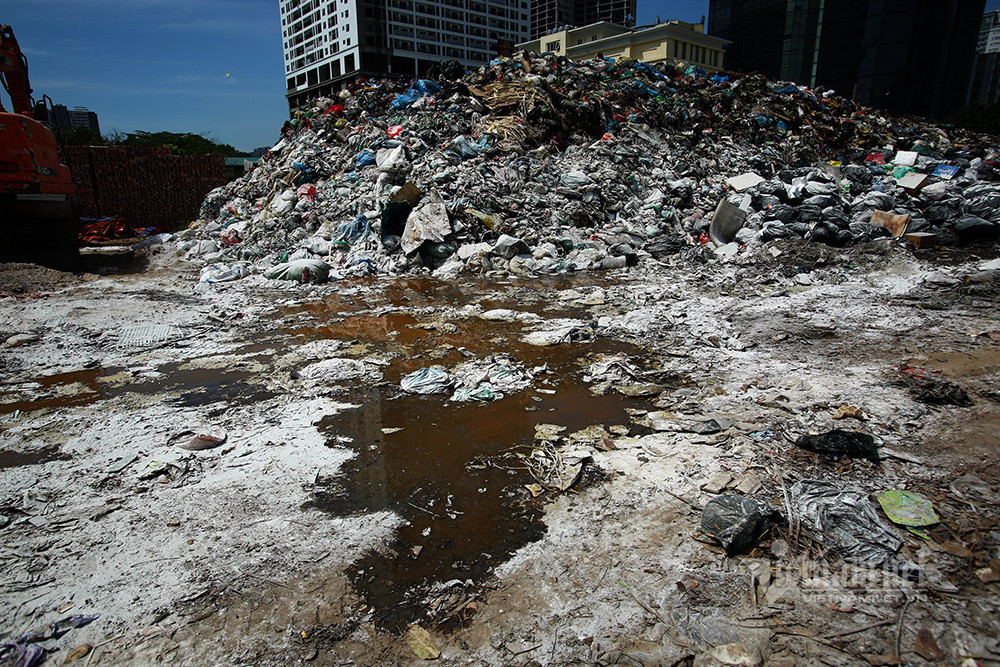 'Nui' rac ngon ngon an ngu trong khu do thi boc mui duoi nang 40 do-Hinh-6