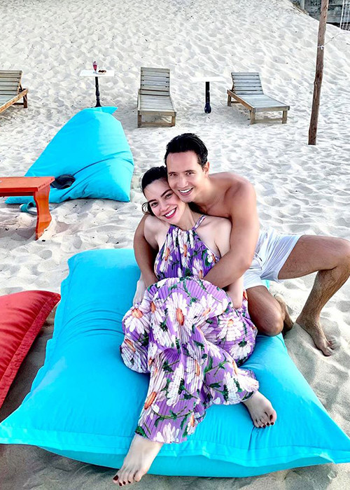 Hồ Ngọc Hà và Kim Lý ngày càng dính như sam. Mới đây, cặp đôi về Quảng Bình nghỉ dưỡng.