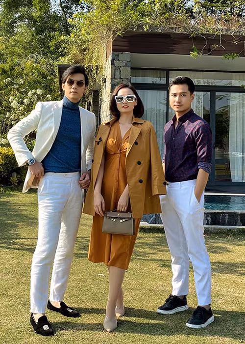 Nhan Phúc Vinh từng thừa nhận bản thân anh vốn sống trầm tính, ít giao du.