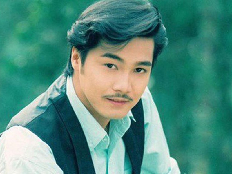 Khi còn trẻ, với vẻ lãng tử, nam diễn viên Lý Hùng là mẫu đàn ông khiến nhiều cô gái mơ ước. Ảnh: PLO