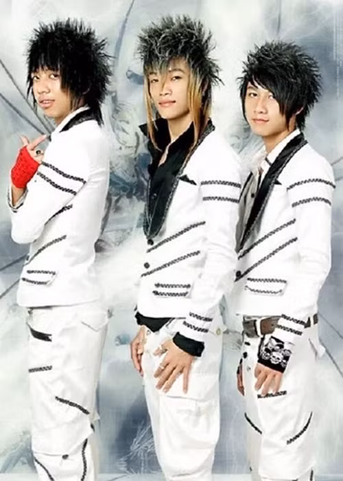 Hồ Gia Hùng từng là một trong ba thành viên nhóm HKT cùng TiTi và Lý Tuấn Kiệt. Lý do rời nhóm được Hồ Gia Hùng đưa ra là thấy bế tắc trong công việc. Ảnh: Saostar