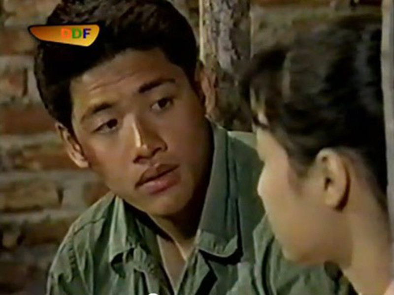 Sở hữu vẻ ngoài điển trai, chiều cao ấn tượng, Hải Anh được yêu thích khi đóng Thái trong “Hoa cỏ may”. Trong những năm qua, anh tham gia khá nhiều dự án phim “Cầu vồng tình yêu”, “Gió thổi qua rừng”, “Hoa nở trái mùa”, “Đảo chắn sóng”, “Quỳnh búp bê”. Ảnh: VOV