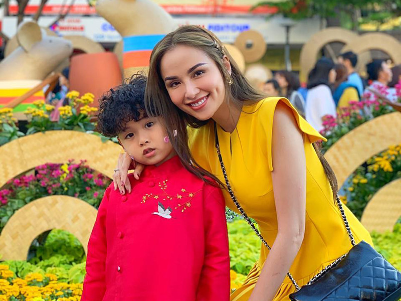 Trước khi đến với Quang Huy, người đẹp trải qua cuộc hôn nhân đầy ồn ào với đại gia Trường Chinh.