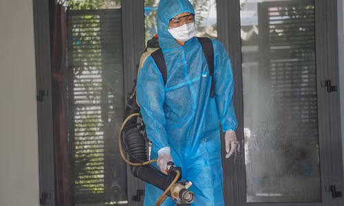 Lanh dao Da Nang tran an nguoi dan, du khach