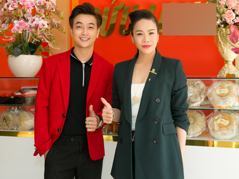  Nhật Kim Anh và TiTi khẳng định lời tố của Hồ Gia Hùng là thông tin bịa đặt. Theo Nhật Kim Anh, Hồ Gia Hùng đang muốn dựa hơi để nổi tiếng. Ảnh: Vietnamnet