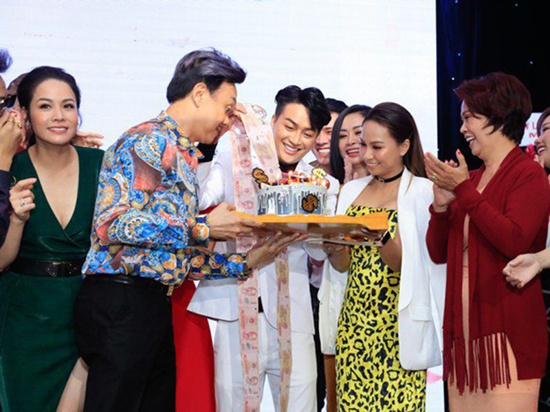 Nhật Kim Anh cho rằng nếu cô và TiTi có yêu nhau thật thì chuyện đó cũng chẳng có gì là sai trái, vi phạm đạo đức hay vi phạm pháp luật. Ảnh: Thời đại plus