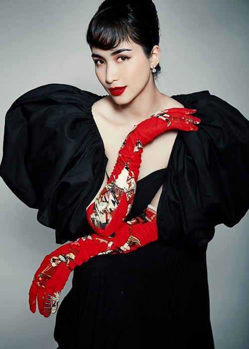 Nữ ca sĩ hóa quý cô kiêu kỳ trong một bộ ảnh.