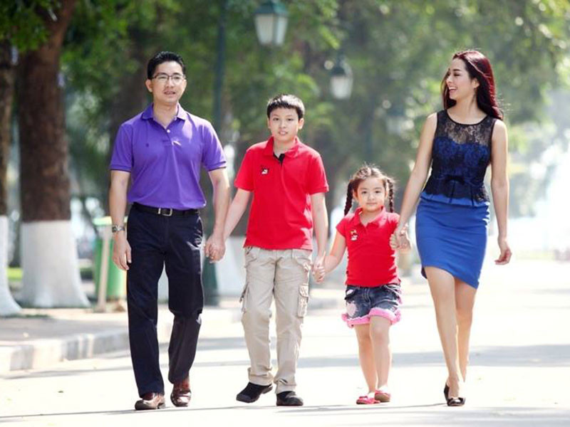 Thúy Hằng từng khoe ông xã rất tâm lý, không hề khô khan mà còn tình cảm.