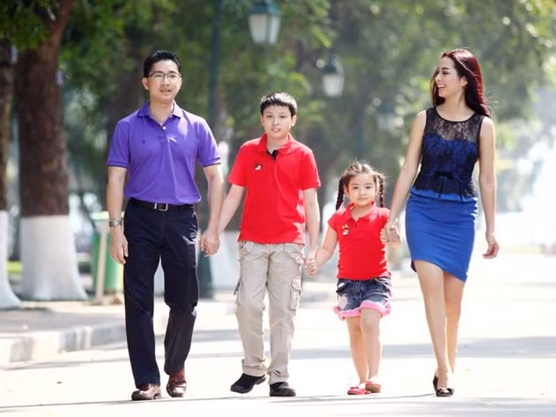 Thúy Hằng từng khoe ông xã rất tâm lý, không hề khô khan mà còn tình cảm.