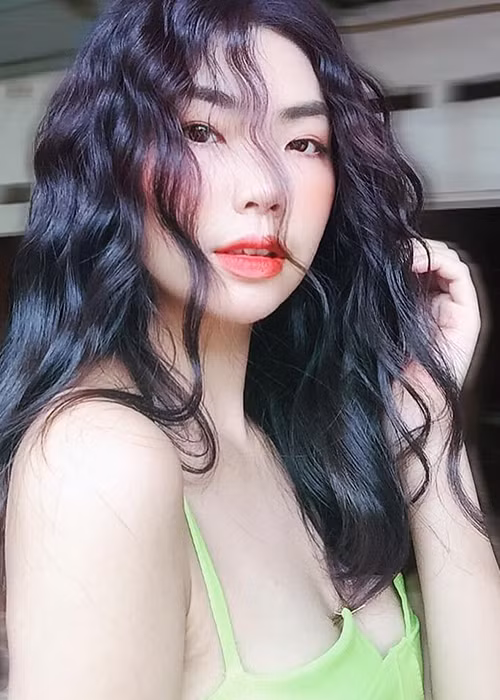 Vẻ gợi cảm của Minh Phương nhận được lời khen ngợi từ cư dân mạng.