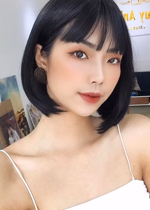 Tại sân chơi Hoa hậu Hoàn vũ Việt Nam, chân dài sinh năm 2000 dừng chân ở top 60.