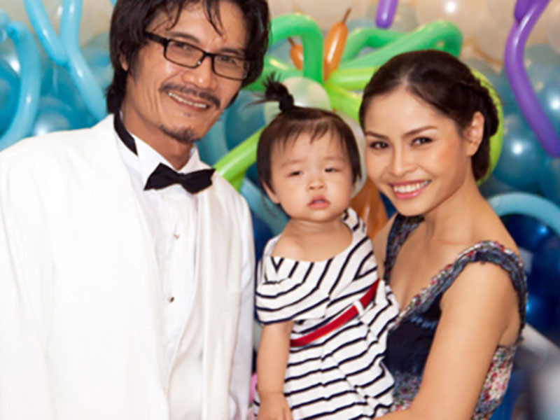 "Tôi nghĩ, cuộc đời làm diễn viên này của mình không bao giờ đoạt được giải thưởng điện ảnh Oscar danh giá. Nhưng đứa con gái chính là giải Oscar trong cuộc đời của tôi! Nó có ý nghĩa lớn lao như chính một người diễn viên đoạt giải điện ảnh Oscar vậy", nam nghệ sĩ chia sẻ. Ảnh: Petrotimes