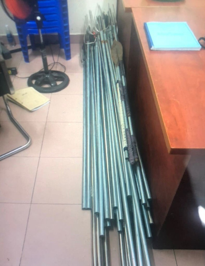 Truy na nhom cam dau 'bang ao cam' pha quan nhau o TP.HCM