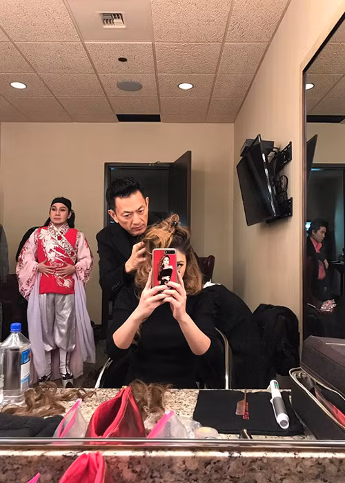 Ông xã của Thanh Thảo quan tâm từng ly từng tý một, nhất là mỗi khi cô không được khỏe. Ảnh: VOV