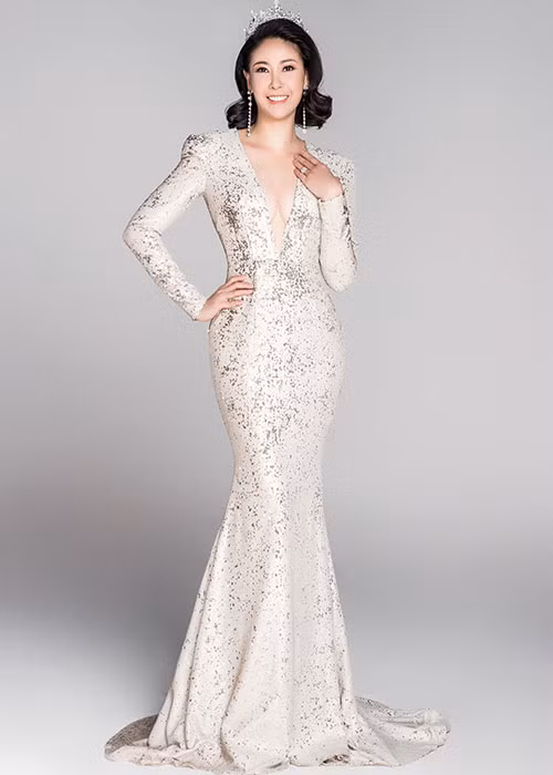 Hà Kiều Anh được tín nhiệm cao của ban tổ chức Hoa hậu việt Nam do luôn nghiêm túc bố trí thời gian làm việc theo yêu cầu của cuộc thi, trong chấm thi tỏ rõ sự thẳng thắn, công tâm, nhạy cảm và sâu sắc.