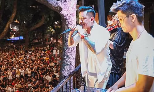 Tuan Hung tuyen bo sap giai nghe, ly do gay bat ngo