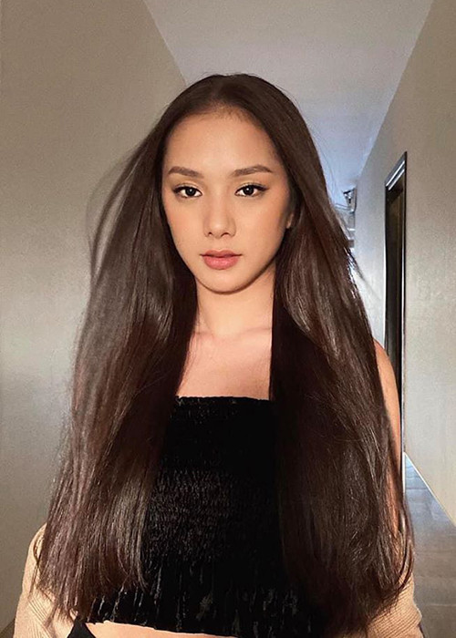 Nhan sắc của người đẹp đến từ Đắk Lắk được đánh giá cá tính, hiện đại.