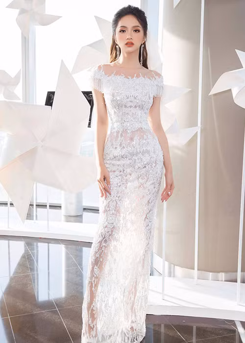 Sau mối tình với Criss Lai, Hương Giang chờ đợi một người phù hợp nhất xuất hiện.