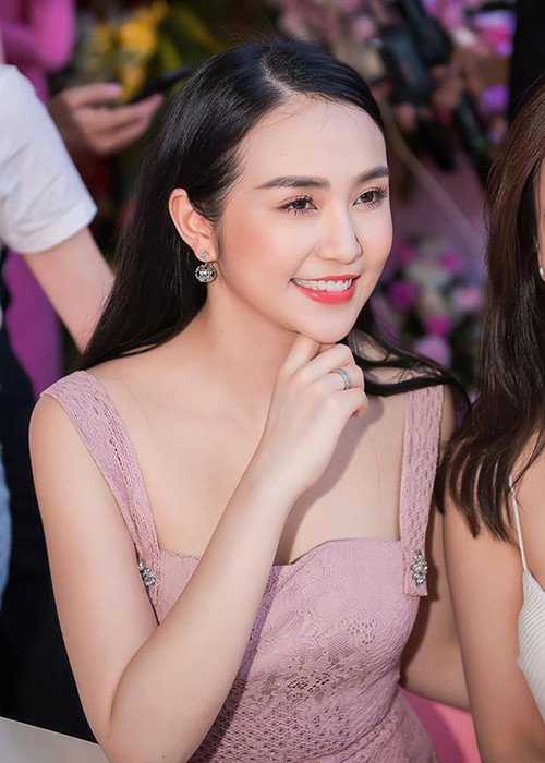 Mới đây, ca sĩ Tuấn Hưng cho biết, anh sẽ giải nghệ để trở thành người cha, người chồng tốt hơn.