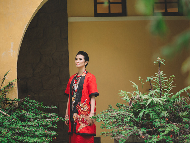 Bộ ảnh của Cao Thùy Dương được thực hiện bởi nhiếp ảnh gia Khánh Ngọc.