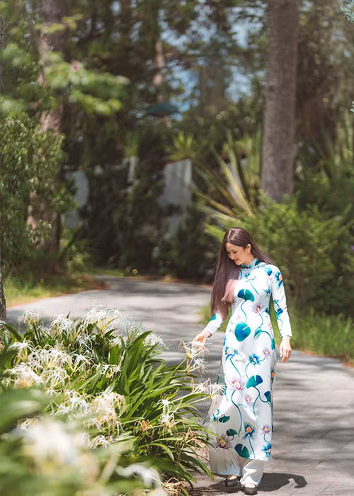 Cao Thùy Dương rời bỏ showbiz cuối năm 2014. Đầu năm 2020, cô mới tái xuất trong vai trò người mẫu.