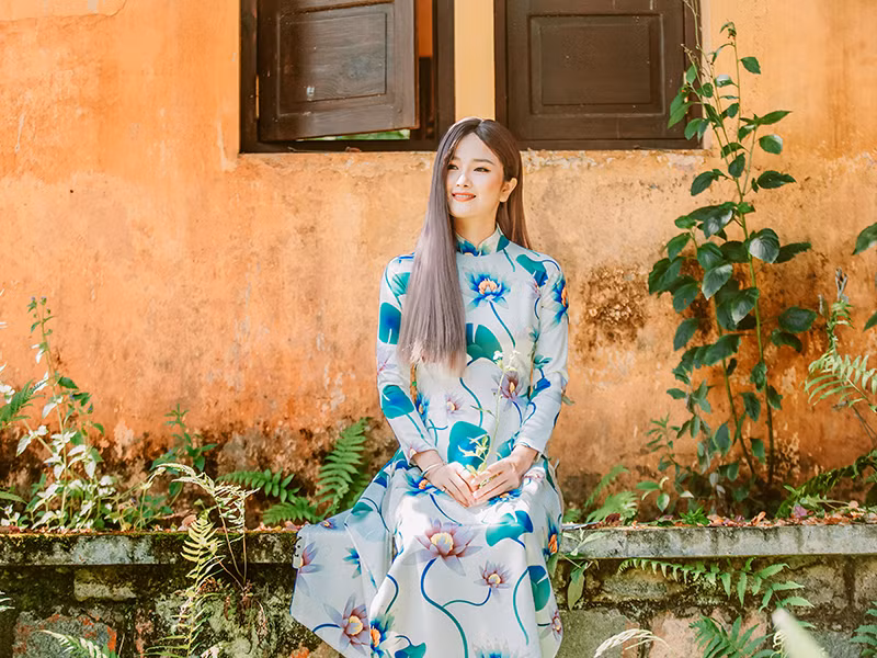 Người đẹp và ê-kíp mất gần một tuần rong ruổi tại Đà Lạt để thực hiện bộ ảnh.