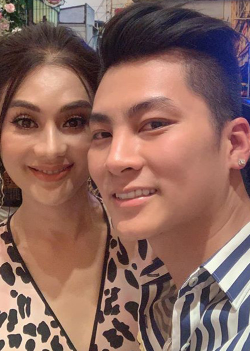 Lâm Khánh Chi rất tin tưởng ông xã. Cô hiểu chồng là người chung thủy, thương vợ con, chưa từng có ý định có bồ nhí.