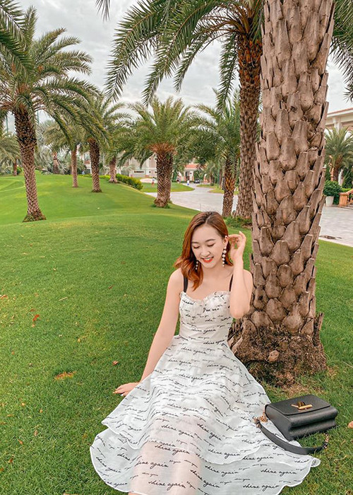 Cô từng tiết lộ bản thân thích sự thử thách, ưa xê dịch và muốn trải nghiệm những điều mới.