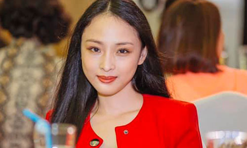 Hoa hau Phuong Nga to giac Vien Kiem sat: “Xoi” len PR ten tuoi?
