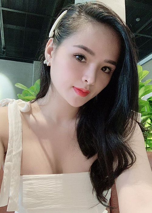 Lại Hương Thảo được đánh giá cao nhờ vẻ đẹp nhẹ nhàng Á Đông dù sở hữu chiều cao khiêm tốn 1m70.