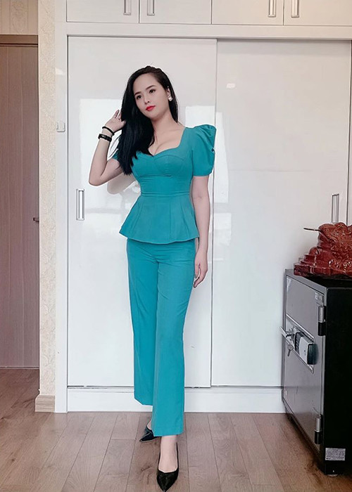 Lại Hương Thảo sinh con trai đầu lòng vào năm 2017.