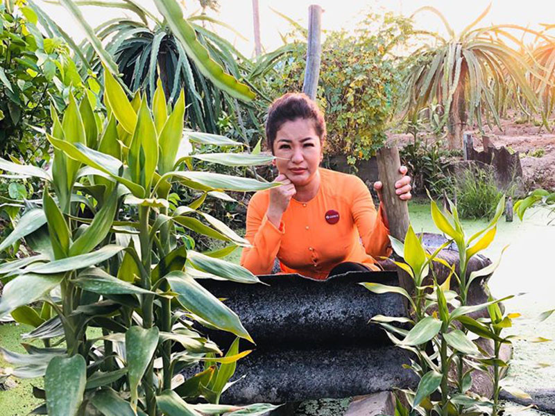 Do không có show nên Thúy Nga có nhiều thời gian cho bạn bè.