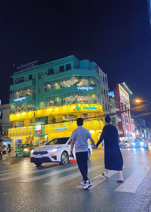 Đàm Thu Trang và Cường Đô la tiếp tục có những chuyến du lịch bên nhau sau khi cưới.