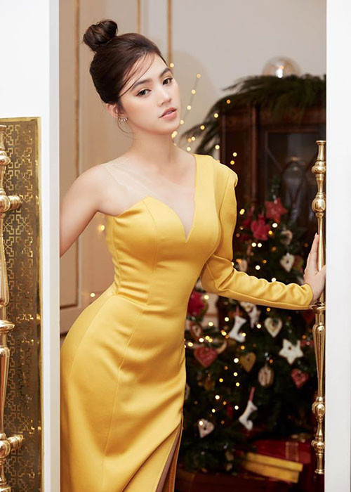 Nàng hoa hậu sở hữu thân hình nuột nà với số đo 3 vòng chuẩn.