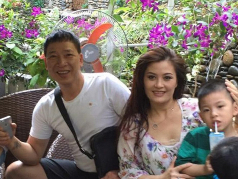 Rất may, Hoa Thúy có cô, cậu ruột của chồng hiểu chuyện. Họ đã đến gặp, nói chuyện với chồng và gia đình chồng của Hoa Thúy nên mọi người mới bớt giận. Ảnh: Ngôi sao