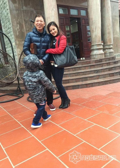 Cuộc hôn nhân thứ hai của Hoa Thúy suýt tan vỡ khi có người đã lấy cảnh nóng của cô trên phim “Bi, đừng sợ” gửi về nhà chồng. Sự việc khiến mẹ chồng của Hoa Thúy rất sốc. Ảnh: Ngôi sao