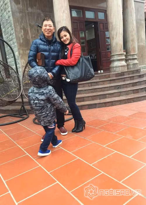 Cuộc hôn nhân thứ hai của Hoa Thúy suýt tan vỡ khi có người đã lấy cảnh nóng của cô trên phim “Bi, đừng sợ” gửi về nhà chồng. Sự việc khiến mẹ chồng của Hoa Thúy rất sốc. Ảnh: Ngôi sao