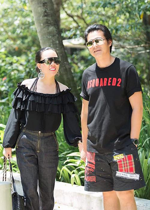 Phượng Chanel và Quách Ngọc Ngoan đã đăng ký kết hôn và có con gái chung 8 tháng tuổi.