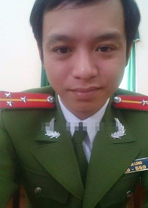 Sau khi từ giã nghệ thuật, chàng Minh tổ cú ngày nào làm việc trong ngành công an. Giống Tùng Lâm và Hán Quang Tú, Tuấn Long đã lập gia đình. Đến nay, có rất ít thông tin về đời tư của Tuấn Long. Ảnh: Gia đình Việt Nam Mời quý độc giả xem video "Nhiều hy vọng mới cho bệnh nhân ung thư". Nguồn VTC